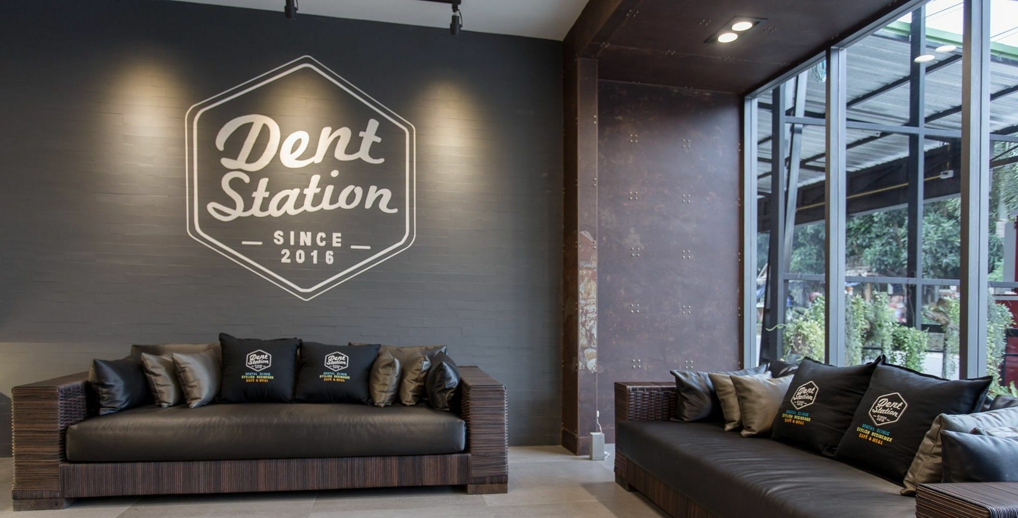 ホテル Dent Station Resident プーケット エクステリア 写真